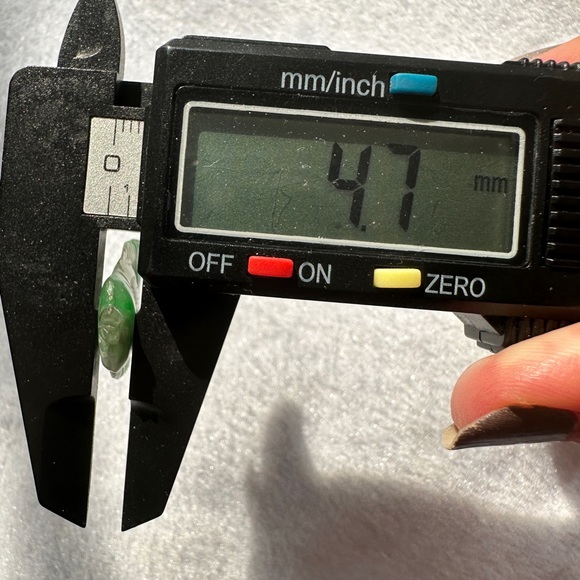 Natural Myanmar Jadeite Jade fish - Picture 7 of 7